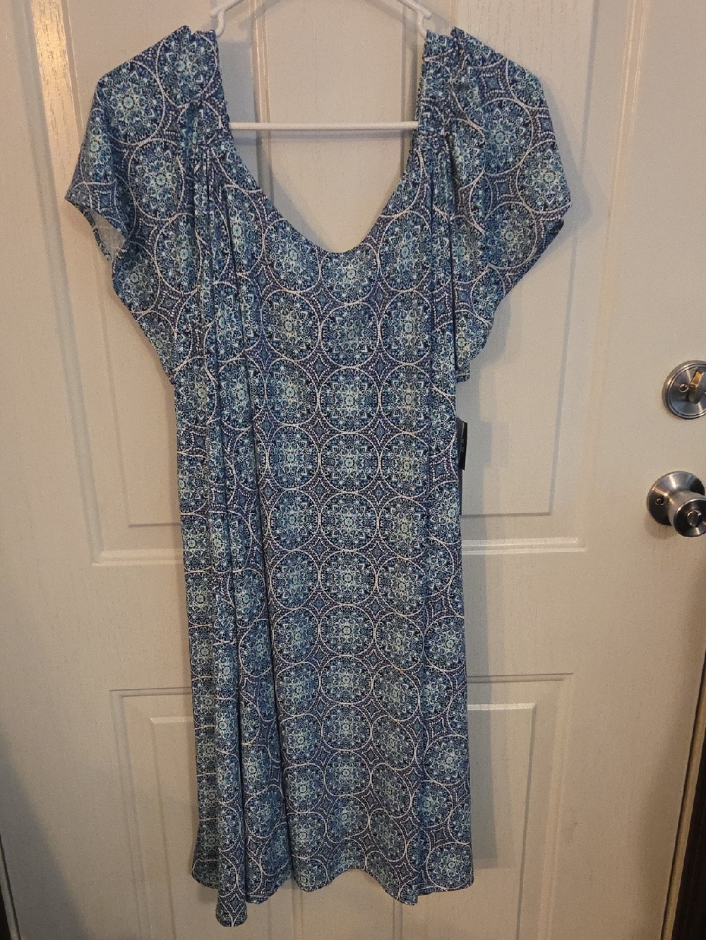 NWT Robbie Bee Blue and White  Dress with Geometric Medallion Pattern Size 2x